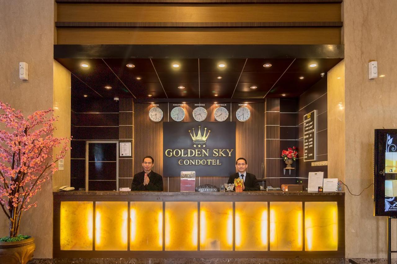 Hotel Golden Sky Pluit Jakarta Luaran gambar